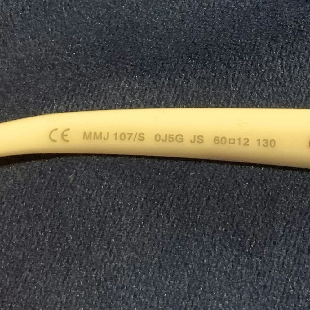 SOLD‼️ Marc Jacobs Aviator Sunglasses 🕶️🌹🥰 - Picture 4 of 5